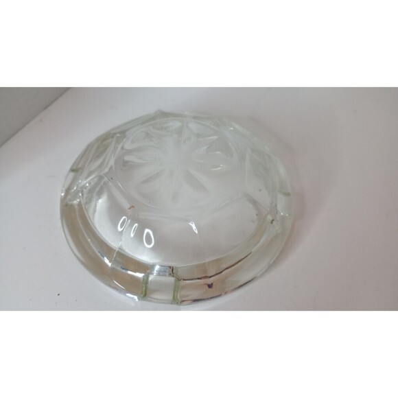 Vintage glass ashtray large 8.5 inches cut glass cigarette cigar ashtray - Picture 5 of 7
